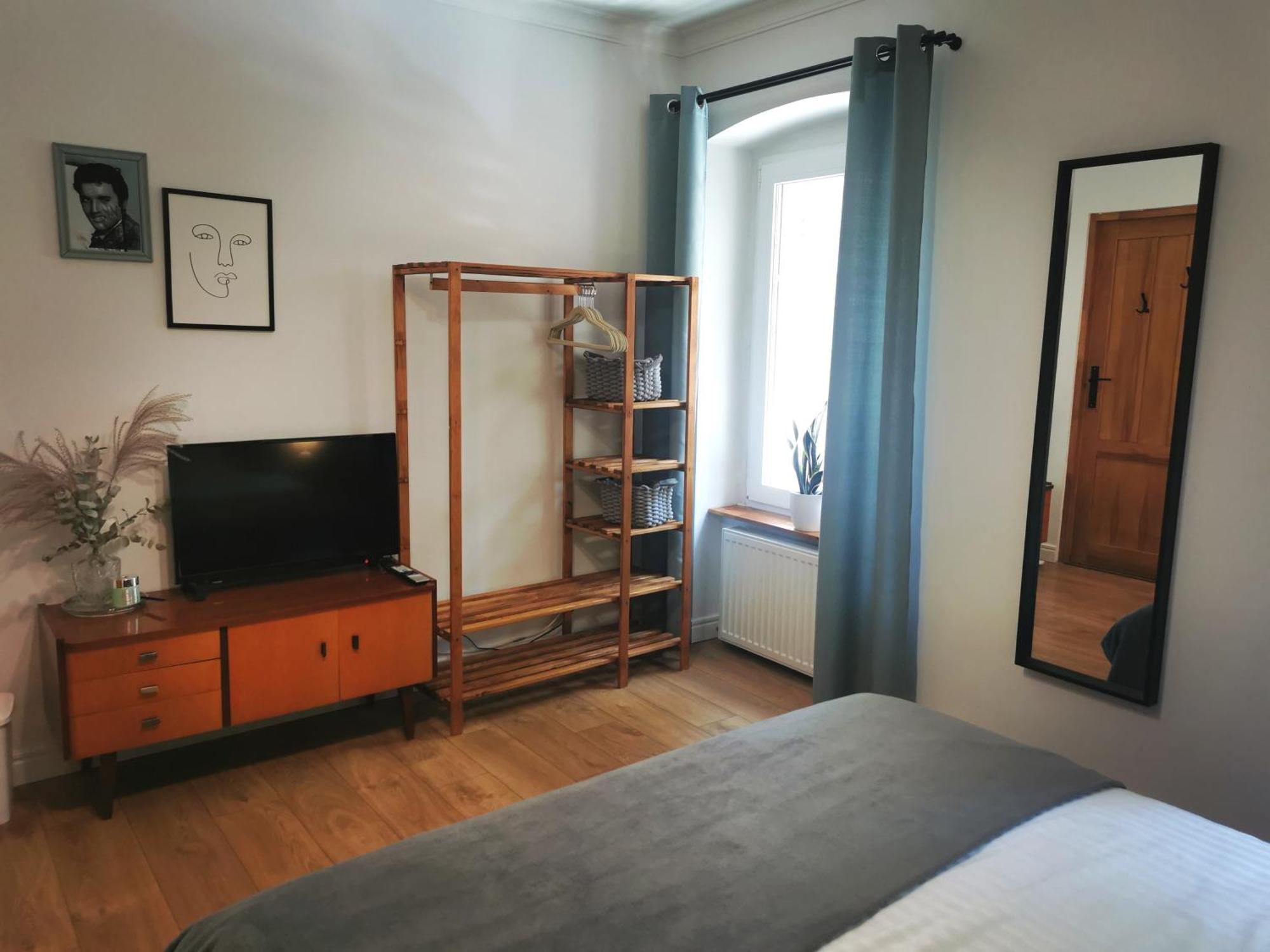 Apartament Retro Paczkow Esterno foto